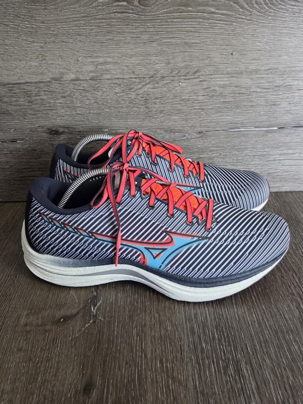 Mizuno Wave Rebellion Running Shoes Size 10.5